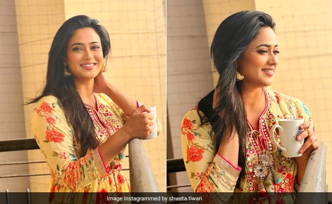 Shweta Tiwari's World Is Filled With Ethnic Spring Vibes Even In Autumn
