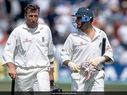 Stuart Broad's Suggestion To Replace Unwell England Players Gets Hilarious Response From Nasser Hussain Stuart Broad's Suggestion To Replace Unwell England Players Gets Hilarious Response From Nasser Hussain