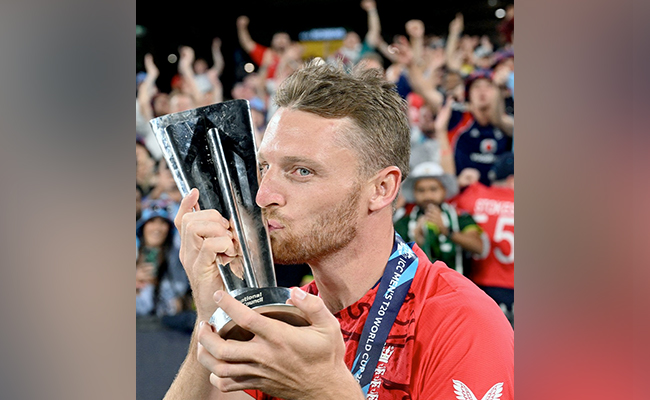 नवंबर माह के आईसीसी प्लेयर ऑफ द मंथ अवार्ड पर इन दो दिग्गज खिलाड़ियों ने जमाया कब्ज़ा