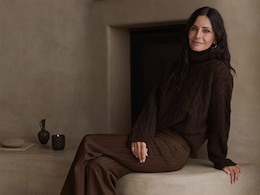 Courteney Cox Shows How 'Real' New Yorkers Eat Pizza In A Funny Video