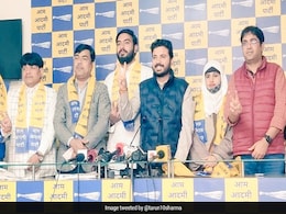 Delhi Congress Vice President, 2 Elected Councillors Join AAP Delhi Congress Vice President, 2 Elected Councillors Join AAP