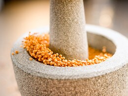 Nutritionist Gives 3 Reasons To Cook With Mustard Powder 