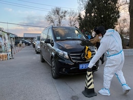Hearses Queue At Beijing Crematorium Despite No New Covid Deaths In China Hearses Queue At Beijing Crematorium Despite No New Covid Deaths In China