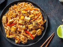 Kid's Lunchbox Recipe: बच्चे के टिफिन में बनाएं टेस्टी और हेल्दी नूडल्स, नोट कर लें रेसिपी Kid's Lunchbox Recipe: बच्चे के टिफिन में बनाएं टेस्टी और हेल्दी नूडल्स, नोट कर लें रेसिपी