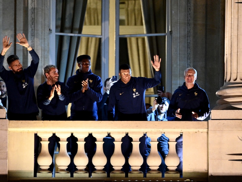 Jubilant Welcome For French Team On World Cup Return | Football News