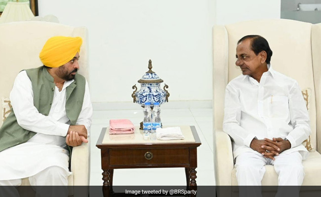 Punjab Chief Minister BS Mann Meets KCR, Discusses National Politics
