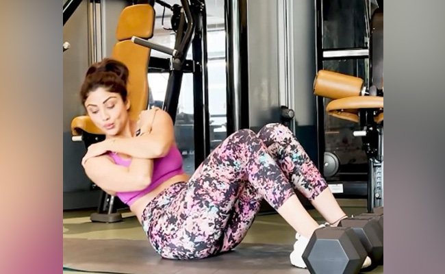 Shilpa Shetty's New Fitness Video Is Reminding Us To Stay "Disciplined And Determined"