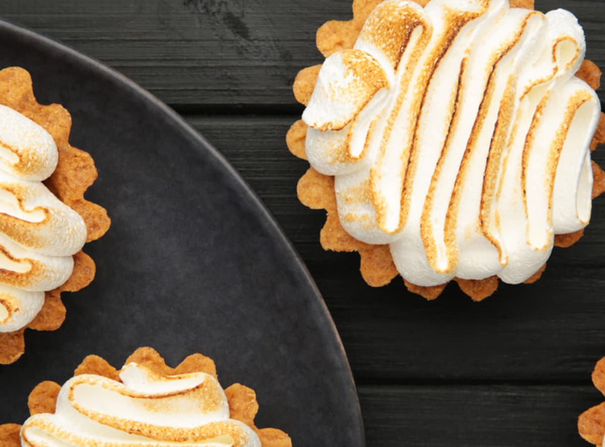 Want To Level Up Your Tea Time? Make These Custard Cream ...