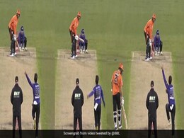 BBL में गेंदबाज ने लगातार हाथ घुमाकर फेंकी गेंद, बल्लेबाज के तोते उड़ गए, क्रिकेट को मिला 'डॉक्टर स्ट्रेंज', Video BBL में गेंदबाज ने लगातार हाथ घुमाकर फेंकी गेंद, बल्लेबाज के तोते उड़ गए, क्रिकेट को मिला 'डॉक्टर स्ट्रेंज', Video