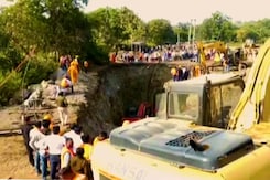 After 38 Hours, Madhya Pradesh Boy Still Stuck In Borewell After 38 Hours, Madhya Pradesh Boy Still Stuck In Borewell