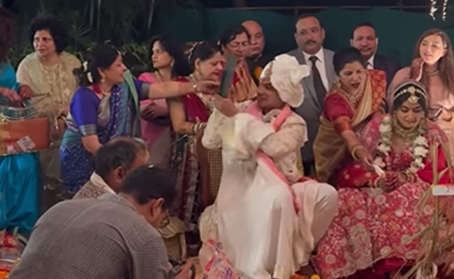 VIDEO: मंडप में बैठा दूल्हा खुद को समझने लगा 'Virat Kohli', देखते रह गए घराती बाराती
