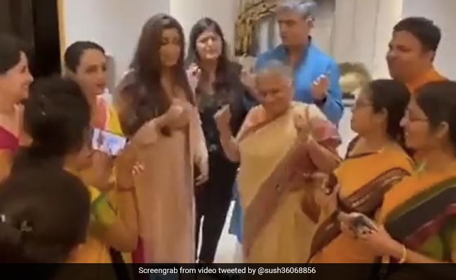 Watch: Sudha Murty Sings And Dances With Shreya Ghoshal During 'Infosys At 40' Celebrations