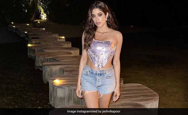 The Last Of Janhvi Kapoor's Maldives Pics, She Promises (Not That Anyone Complained)