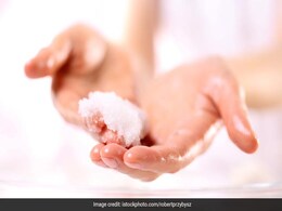 स्किन पर लाना चाहती हैं एक्ट्रेसेस जैसा निखार तो करें ब्रेड का इस्तेमाल, ऐसे लगाएंगी Bread तो चमक उठेगा चेहरा  स्किन पर लाना चाहती हैं एक्ट्रेसेस जैसा निखार तो करें ब्रेड का इस्तेमाल, ऐसे लगाएंगी Bread तो चमक उठेगा चेहरा