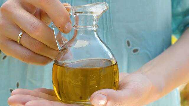 Mustard Oil As Good As Olive Oil? Other Desi Foods That Are Just As Good