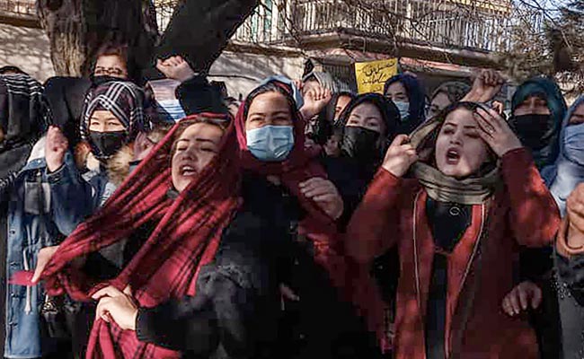 More NGOs Stop Work In Afghanistan After Taliban Ban On Women Staff