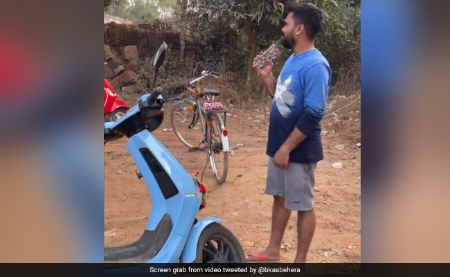 Watch: Ola Electric Scooter Used As Megaphone For Cricket Commentary