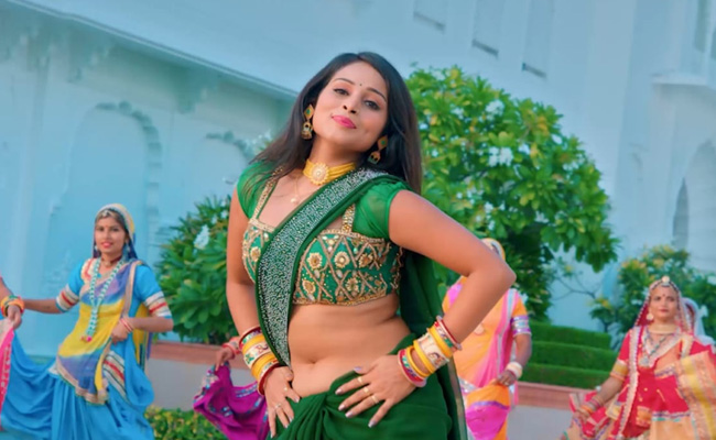 नेहा राज और खुशी सिंह के नए गाने 'परदेसिया ना अईले' ने इंटरनेट पर मचाया धमाल, देखा जा रहा है बार-बार