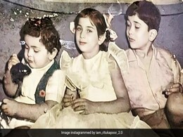 ये बच्चे हैं बॉलीवुड के सबसे लोकप्रिय स्टारकिड जो बड़े होकर बने सुपरस्टार, अब इनकी बेटियां और बेटे-बहू फैंस के दिलों पर करते हैं राज ये बच्चे हैं बॉलीवुड के सबसे लोकप्रिय स्टारकिड जो बड़े होकर बने सुपरस्टार, अब इनकी बेटियां और बेटे-बहू फैंस के दिलों पर करते हैं राज