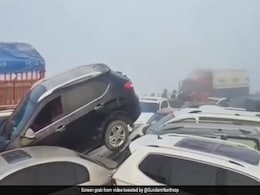 Watch: Over 200 Vehicles Crash, Pile Up On China Bridge Amid Heavy Fog Watch: Over 200 Vehicles Crash, Pile Up On China Bridge Amid Heavy Fog