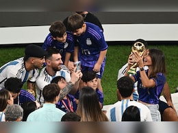 Messi Clicking Photo As Wife Antonela Lifts World Cup Trophy Is Pure Gold