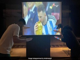 FIFA World Cup 2022: मेसी के विश्व चैंपियन बनने पर शुबमन गिल ने अपना सिर झुका लिया, कुलदीप की खुशी का ठिकाना नहीं रहा FIFA World Cup 2022: मेसी के विश्व चैंपियन बनने पर शुबमन गिल ने अपना सिर झुका लिया, कुलदीप की खुशी का ठिकाना नहीं रहा