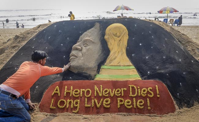 Sand Artist Creates Tribute To Pele On Odisha Beach