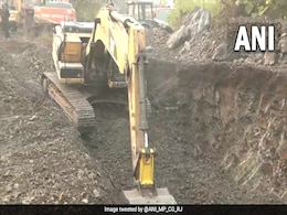 Efforts Continue On Day 2 To Rescue Boy Stuck In Madhya Pradesh Borewell Efforts Continue On Day 2 To Rescue Boy Stuck In Madhya Pradesh Borewell