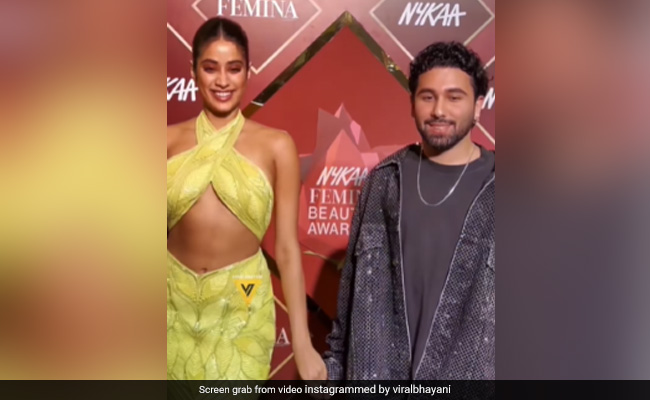 VIDEO: इवेंट में रुमर्ड बॉयफ्रेंड ओरहान का हाथ थामे दिखीं जान्हवी कपूर, लोगों ने यूं दिए रिएक्शन