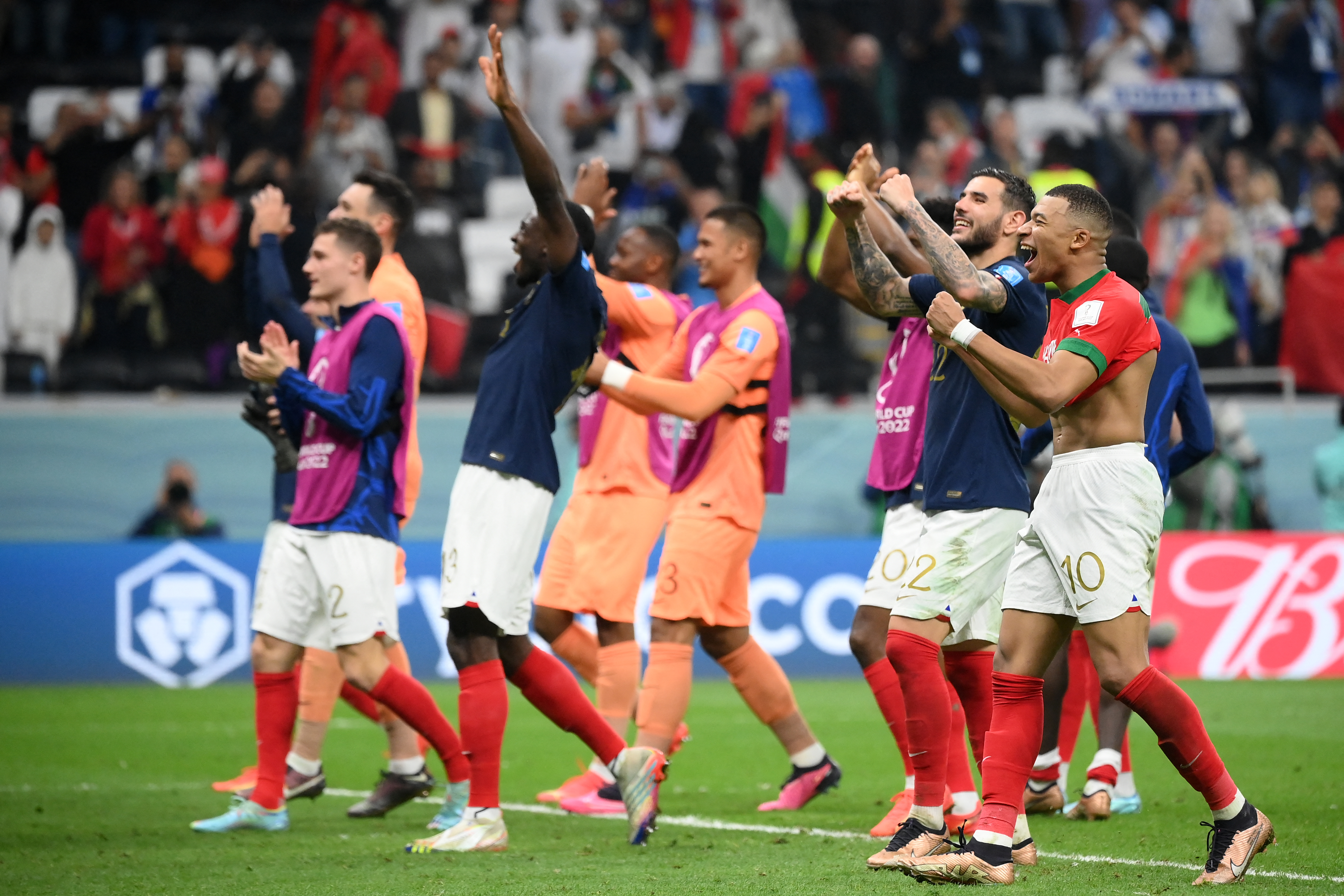 FIFA Wc France vs morocco: मोरक्को को 2-0 से रौंद कर फाइनल में फ्रांस, अर्जेंटीना से होगी खिताबी भिड़ंत
