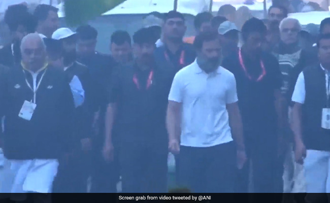 Congress' Bharat Jodo Yatra Resumes In Haryana, To Enter Delhi Tomorrow