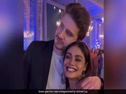 इस विदेशी मुंडे के साथ रिलेशनशिप में हैं श्रीजिता डे, क्या शिव ठाकरे के साथ Bigg Boss में कर रहीं प्यार का नाटक ! इस विदेशी मुंडे के साथ रिलेशनशिप में हैं श्रीजिता डे, क्या शिव ठाकरे के साथ Bigg Boss में कर रहीं प्यार का नाटक !