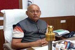 "Watch With Your Daughter": Madhya Pradesh Speaker To SRK On <i>Pathaan</i> Row "Watch With Your Daughter": Madhya Pradesh Speaker To SRK On <i>Pathaan</i> Row