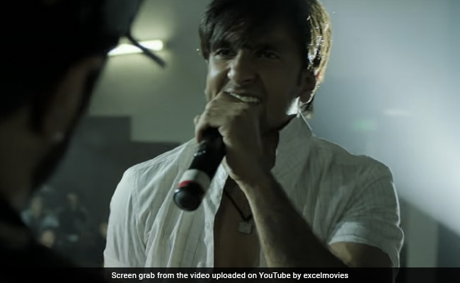 Weekend Binge: <i>Gully Boy, Lootera</i> And More Roles From Ranveer Singh's Filmography