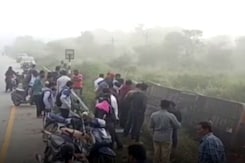 1 Dead, 20 Injured As Private Bus Overturns In Andhra Pradesh 1 Dead, 20 Injured As Private Bus Overturns In Andhra Pradesh