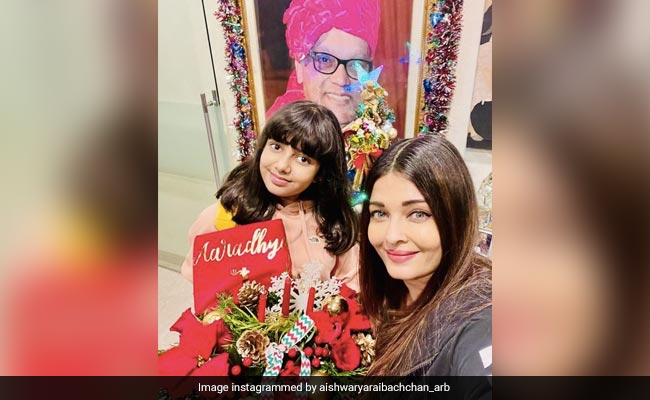 Christmas 2022: Aishwarya Rai Bachchan And Daughter Aaradhya Celebrate The Festival Like This