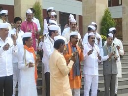 Watch: Folk Songs And <i>Manjira</i> - Maharashtra Opposition's 'Unique' Protest Watch: Folk Songs And <i>Manjira</i> - Maharashtra Opposition's 'Unique' Protest
