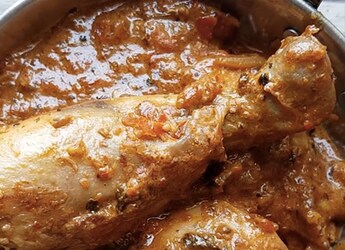 Watch: This Quick And Easy Kadhai Chicken Recipe Is Perfect For Weekend Indulgence Watch: This Quick And Easy Kadhai Chicken Recipe Is Perfect For Weekend Indulgence