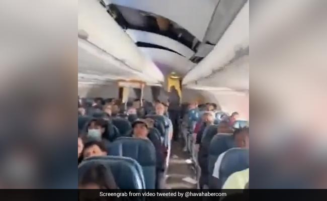 Video: Extreme Turbulence On Hawaiian Airlines Flight Injures Dozens