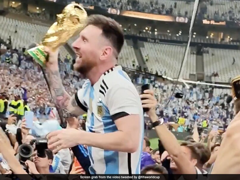 Volume On Argentina Players Lift Lionel Messi On Shoulders Celebrate Volume On Argentina Players Lift Lionel Messi On Shoulders Celebrate