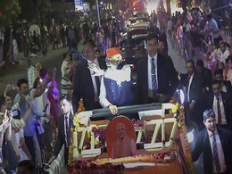 50 Km, 16 Seats -- PM Modi Holds Longest-Ever Roadshow In Gujarat 50 Km, 16 Seats -- PM Modi Holds Longest-Ever Roadshow In Gujarat