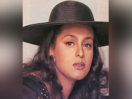 शिल्पा शिरोडकर की बेटी अनुष्का रंजीत हैं बेहद खूबसूरत और ग्लैमरस, तस्वीरें देख कर फैंस बोले-  ये तो अपनी मम्मी की कॉपी है शिल्पा शिरोडकर की बेटी अनुष्का रंजीत हैं बेहद खूबसूरत और ग्लैमरस, तस्वीरें देख कर फैंस बोले-  ये तो अपनी मम्मी की कॉपी है