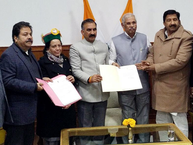 The Biggest Stories Of December 10, 2022