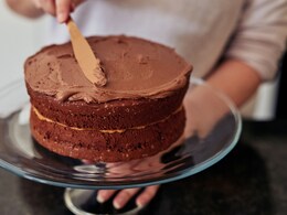 Baking Tips: How To Ice A Cake Perfectly
