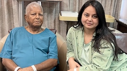 'मां-बाप से मिलने आई हूं...', लालू यादव के बुलावे पर पटना पहुंचीं रोहिणी आचार्य