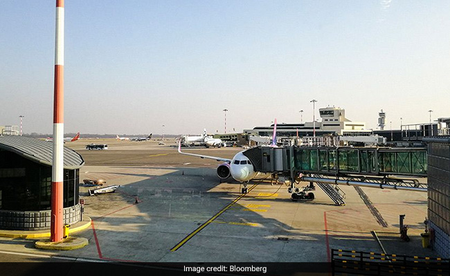 Italy To Test Flyers From China As 50% Of Passengers In Milan Test Covid Positive
