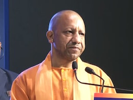 "धर्म स्थलों पर पुन: लाउडस्पीकर स्वीकार्य नहीं" : योगी आदित्यनाथ ने प्रशासनिक अधिकारियों को दी चेतावनी "धर्म स्थलों पर पुन: लाउडस्पीकर स्वीकार्य नहीं" : योगी आदित्यनाथ ने प्रशासनिक अधिकारियों को दी चेतावनी