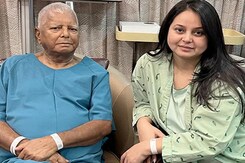 Watch: Lalu Yadav's Video Message After Kidney Transplant Surgery Watch: Lalu Yadav's Video Message After Kidney Transplant Surgery