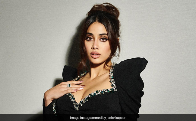 On Janhvi Kapoor's New Post, Rumoured Boyfriend Orhan Awatramani's Adorable Comment