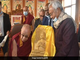 Nitish Kumar Meets Dalai Lama In Bihar, Prays At Maha Bodhi Temple Nitish Kumar Meets Dalai Lama In Bihar, Prays At Maha Bodhi Temple